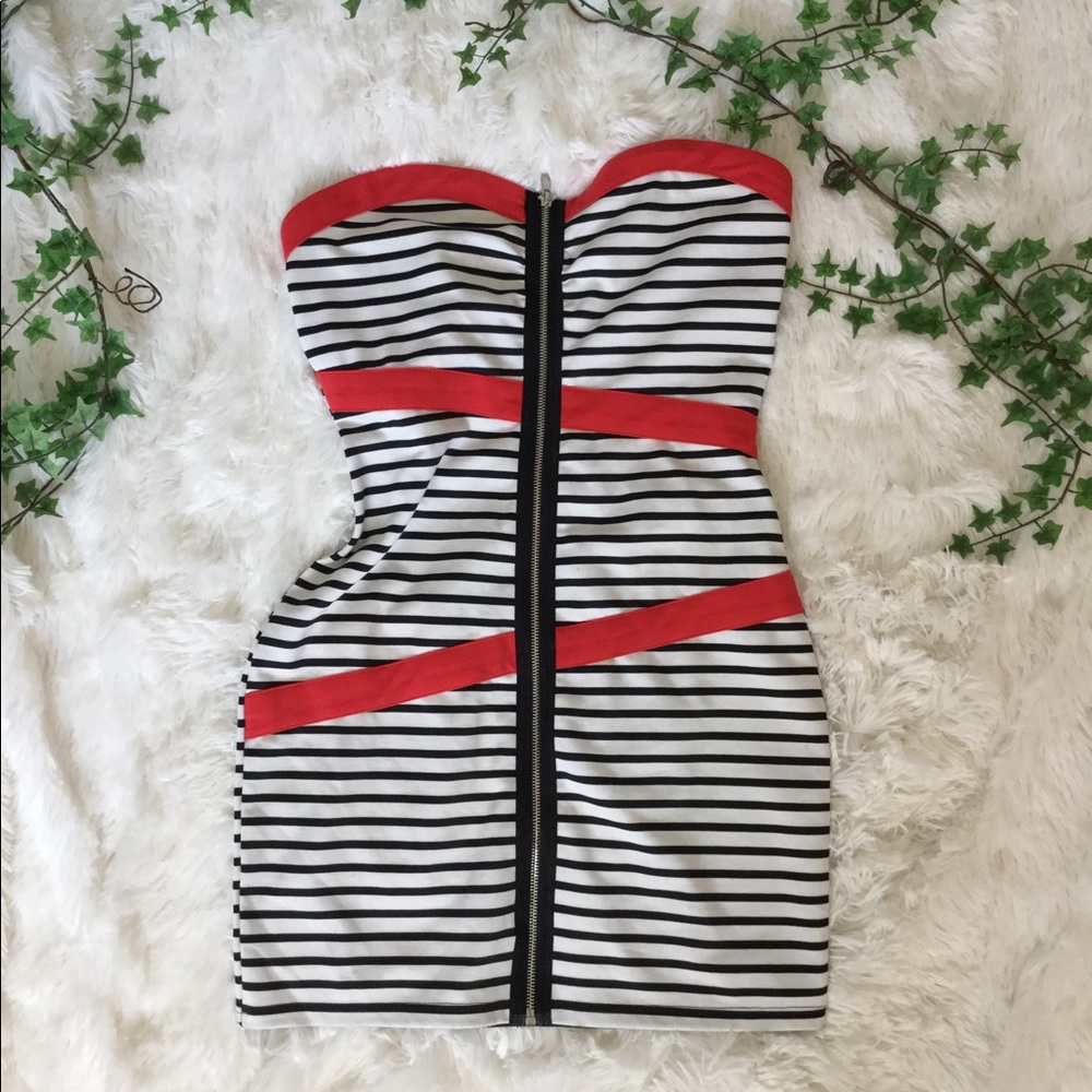 Windsor Strapless Black&White Striped Mini Dress